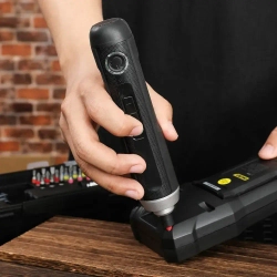 Отвертка аккумуляторная прямая Deli DL-DP04-E1B2 + набор бит 24шт + магнитный удлиннитель (3,6В, 2А/ч, 5Нм,реверс,подсветка, кейс)