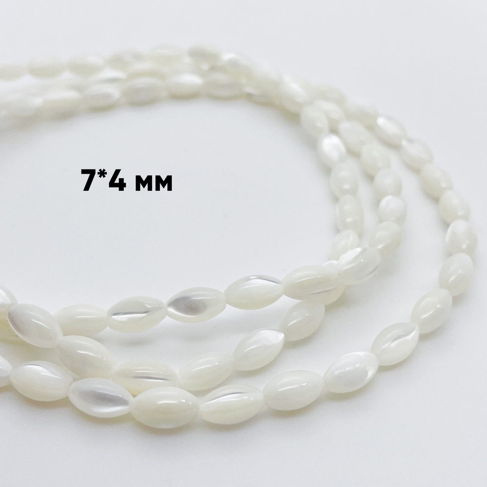 Перламутр, размер около 7*4 мм, цена за отрезок 19 см (1/2 нити)