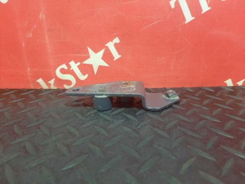 Кронштейн модулятора переднего