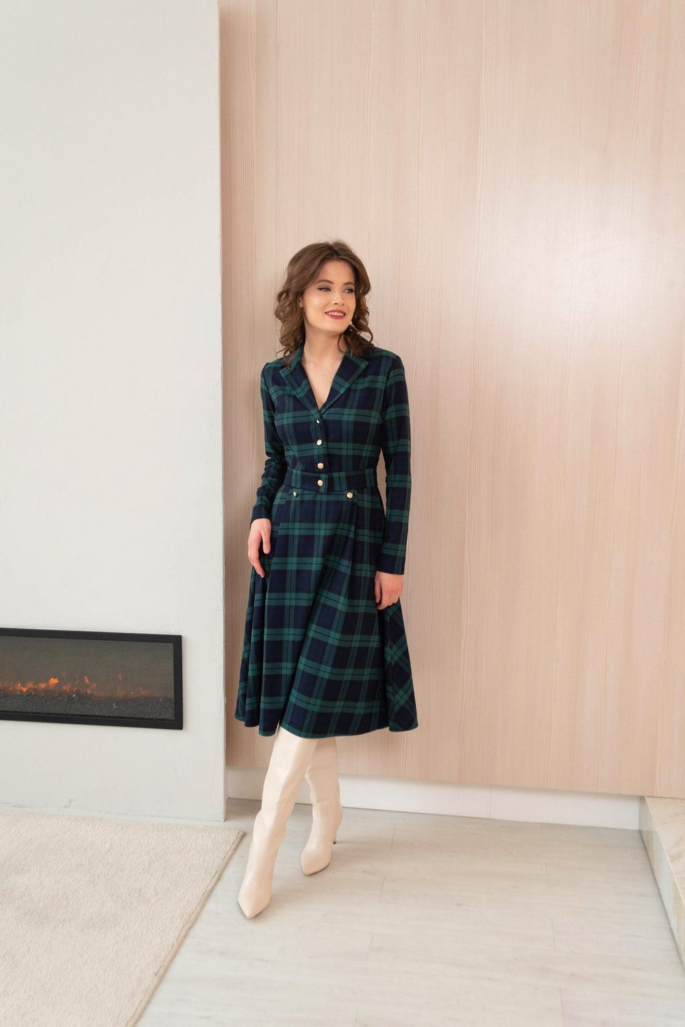 Платье в зеленую клетку из костюмной вискозы