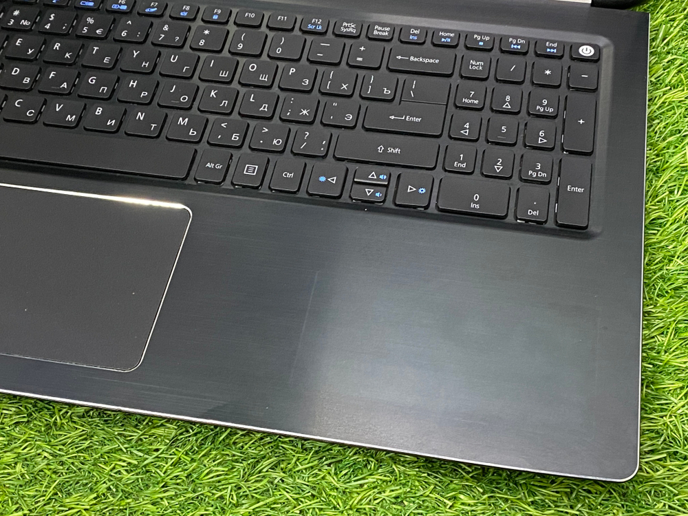 Игровой Acer 15.6" i5 7300HQ/RTX 1050 2GB/12GB/256GB SSD/ Aspire 7 A715-71G-54ZY[NX.GP8ER.017]/Windows 10