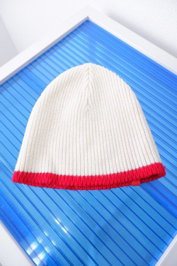 Шапка светлая