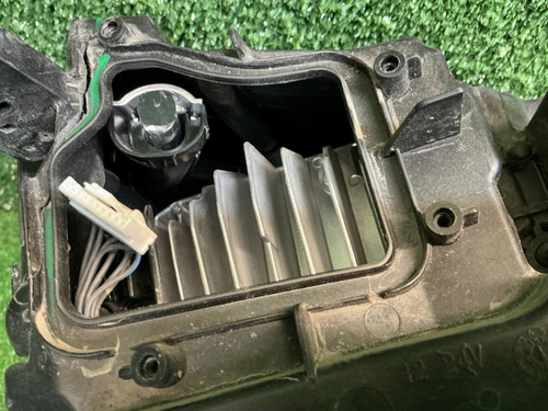 Фара левая Audi Q5 2 80A (2017-2020) LED