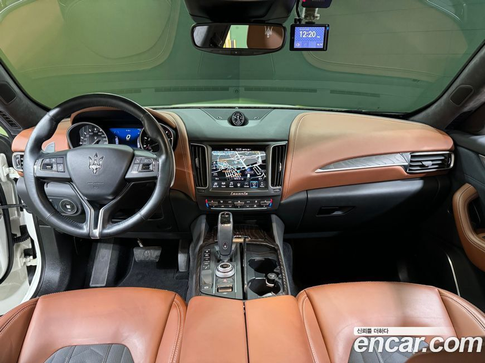 Maserati Levante 3.0 AWD GranLusso (05.2020)