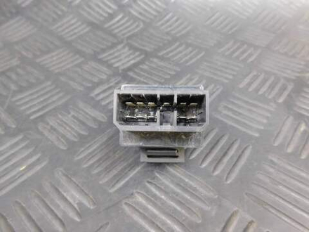 Реле топливного насоса Yamaha TDM850 RN03J 2001