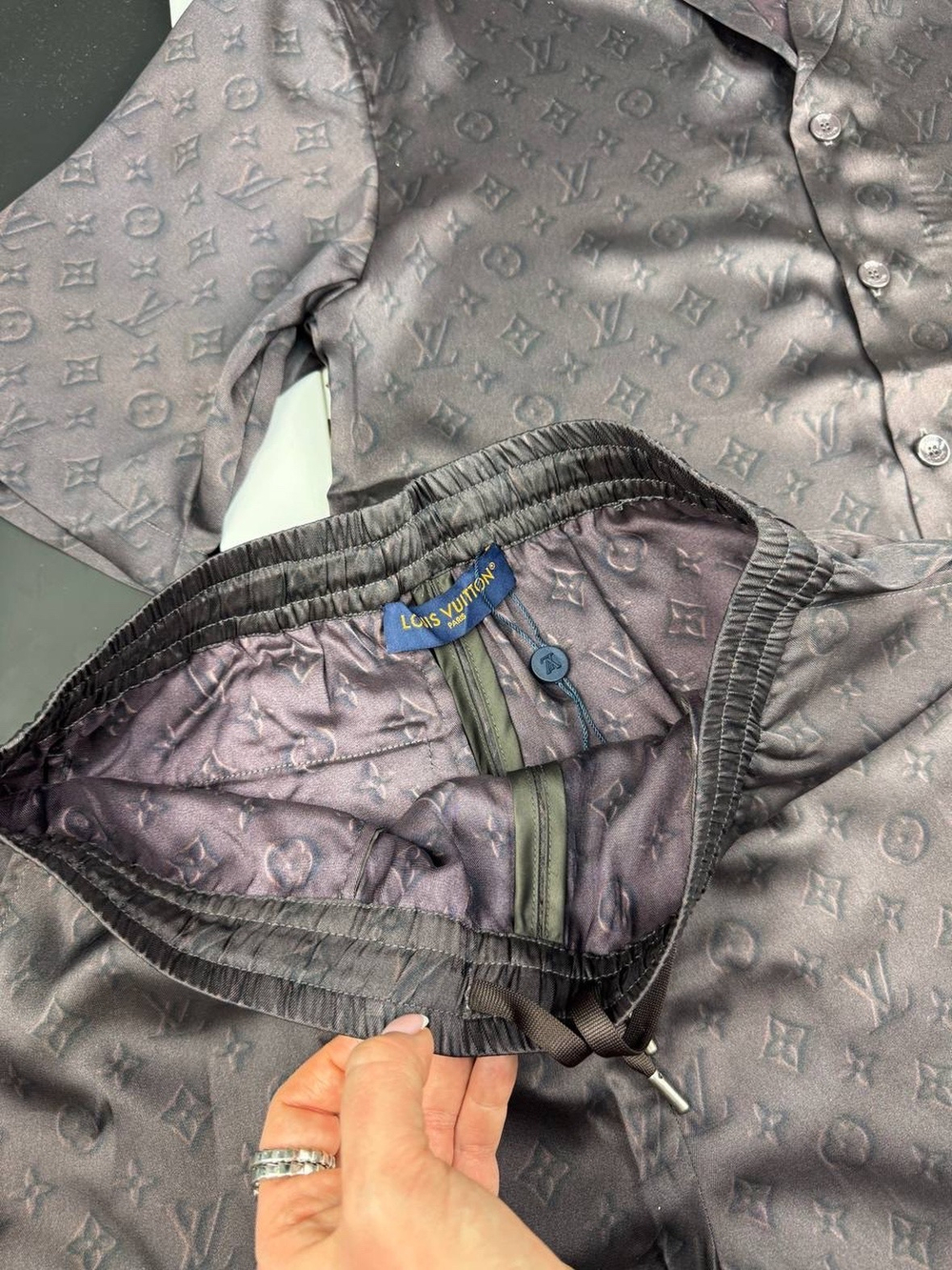 Летний костюм Louis Vuitton
