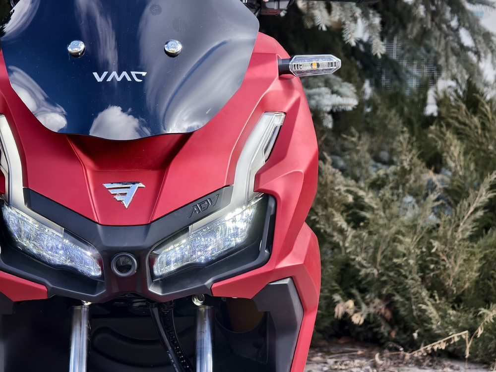 Скутер VMC JET BY49QT-5A 170CC S1700 матовый красный