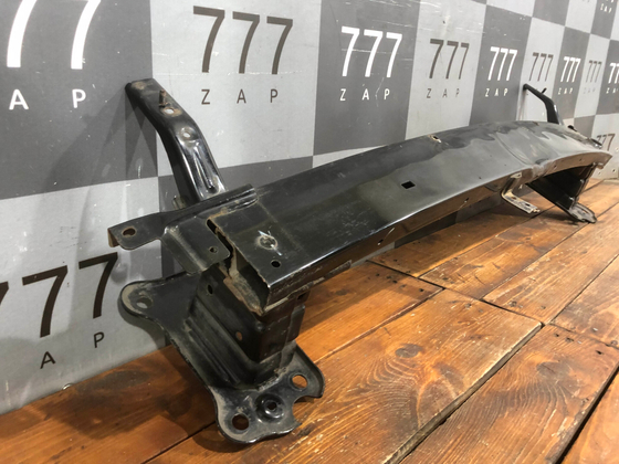 Усилитель переднего бампера Hyundai Tucson 3 (TL) 15-21 Б/У Оригинал 64900D7000