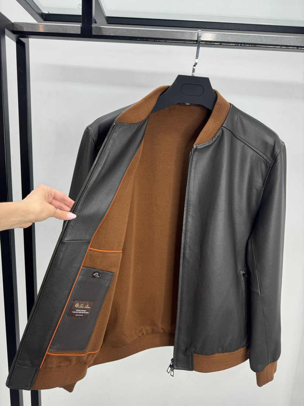 Кожаный бомбер Loro Piana