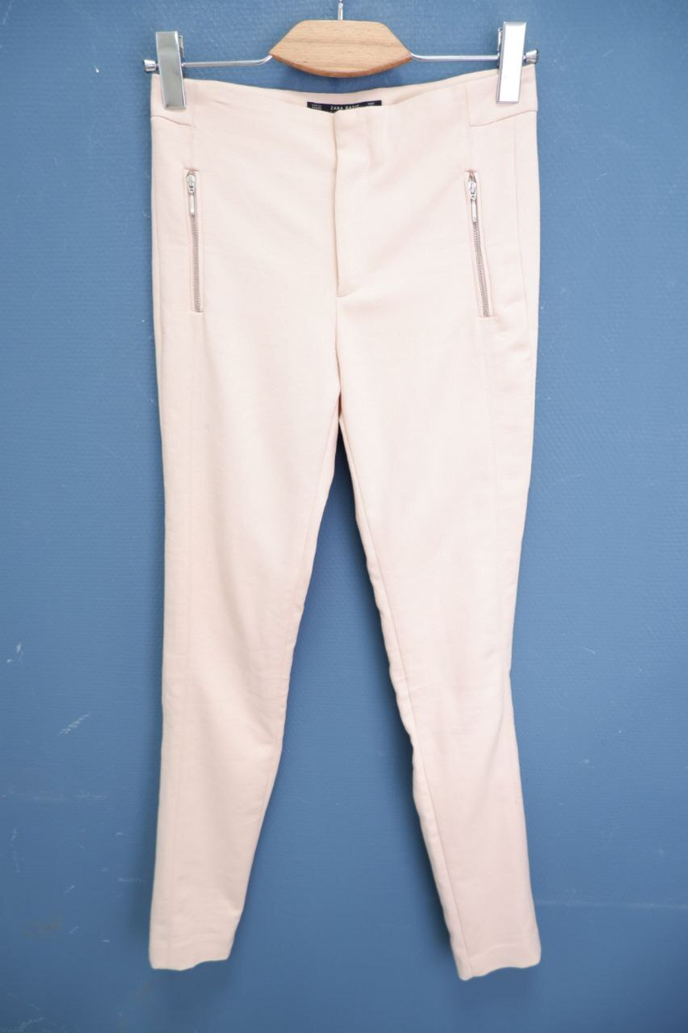 Брюки Zara классические 42 размер