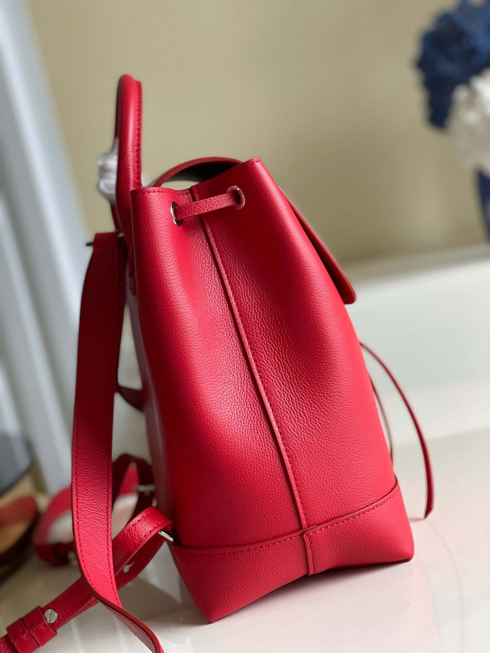 Louis Vuitton Lock Me Backpack 28 cm