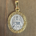 Нательная именная икона святая Матрона с позолотой кулон с молитвой
