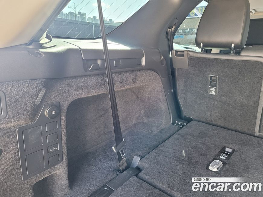 Land Rover Discovery 5 2.0 SD4 SE (08.2019)