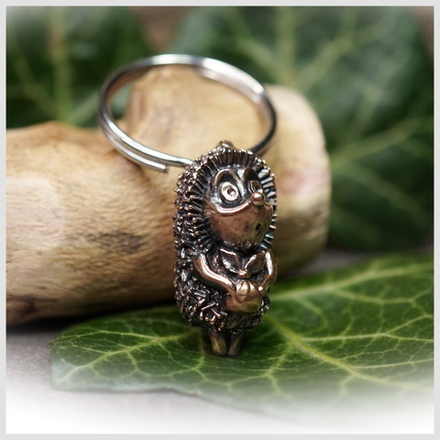 Брелок "Ежик" для ключей , сумок и рюкзаков , бронза