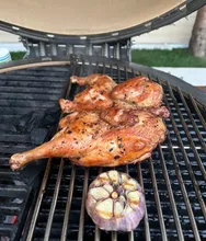 Керамический угольный гриль Monolith Two.55, 43 см, с ножками и столиками, чёрный