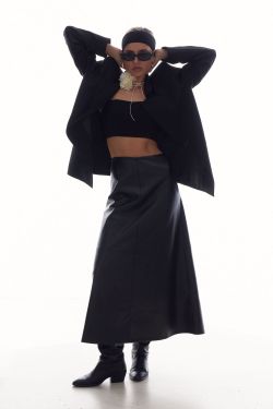 Юбка из экокожи черного цвета