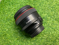 Canon EF 50mm 1.2L USM