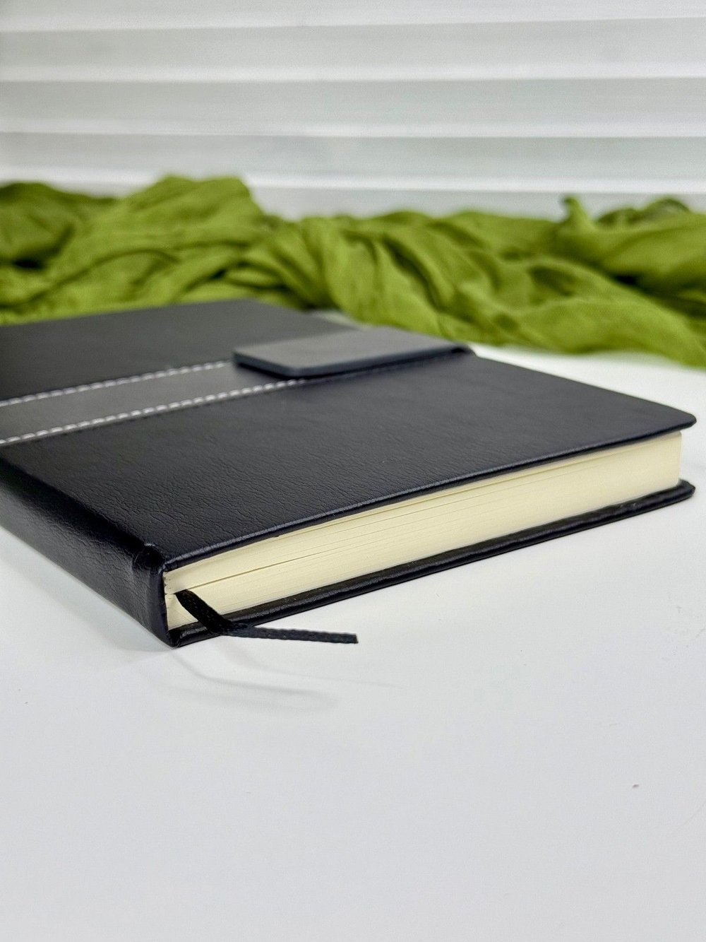 Блокнот А5 линейка 120л на магните чёрный (0586-1)