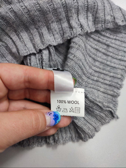 Джемпер шерстяной 48 размер