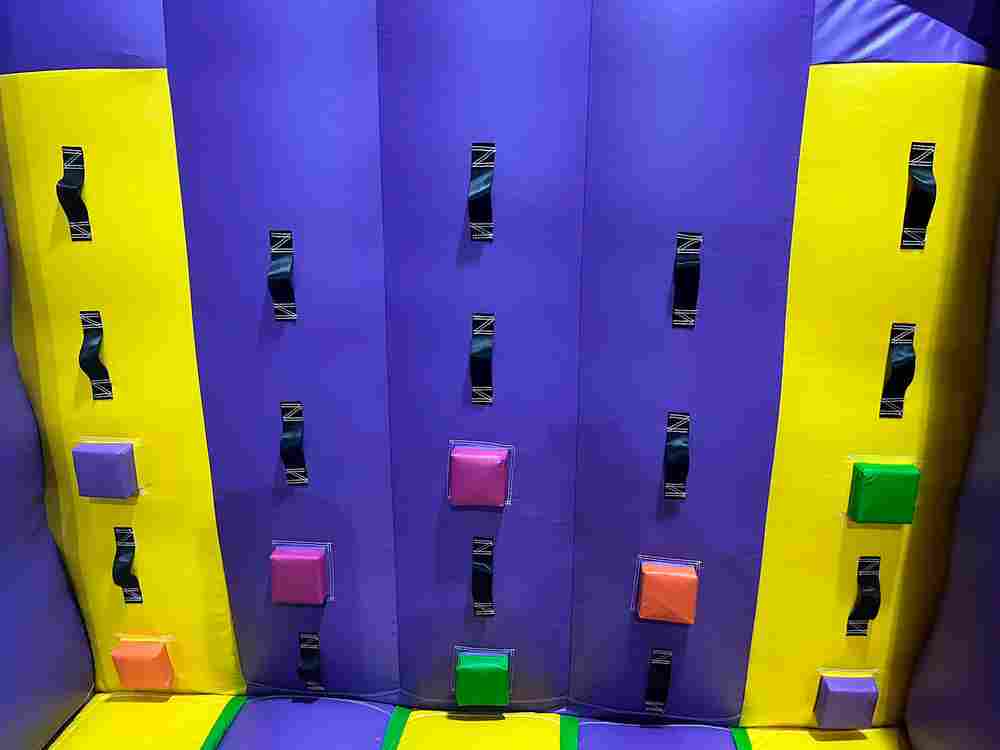 Коммерческий надувной батут «Звёздное приключение» 12*6*9 м