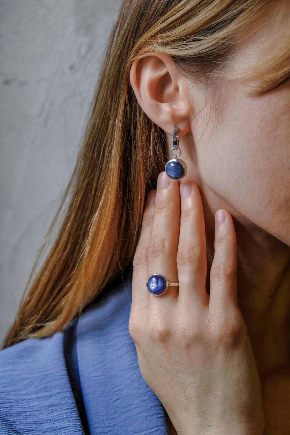 Кольцо битое с кианитом