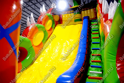 Батут-горка "Дракон 2", 10*5*8 м, с шипами