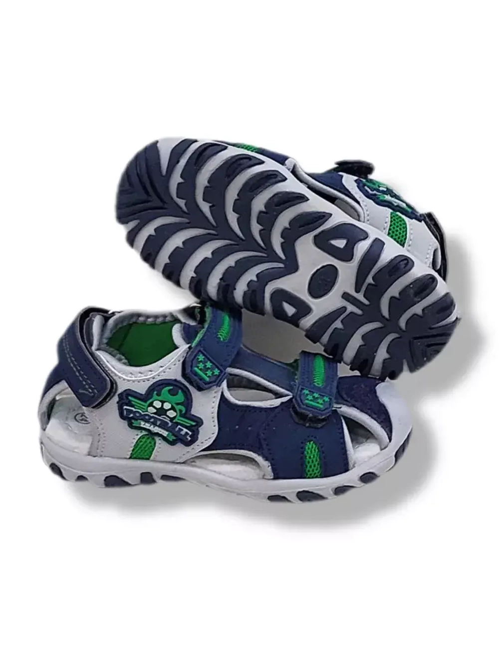 Сандалии для мальчика закрытые три липучки.