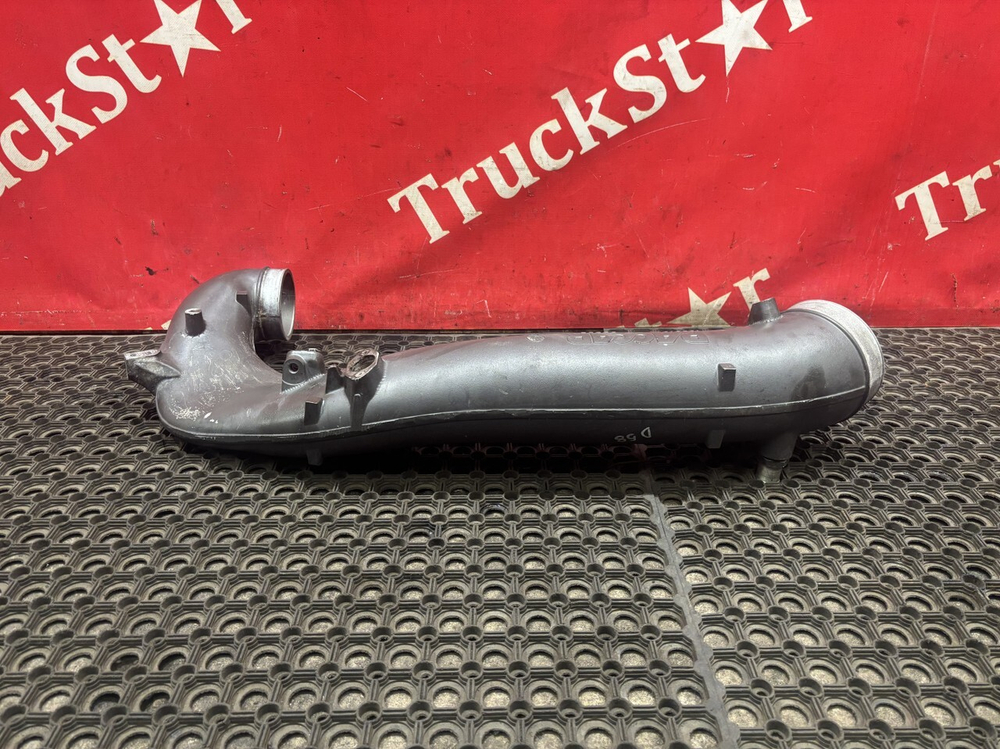 Патрубок интеркулера 2019 г.