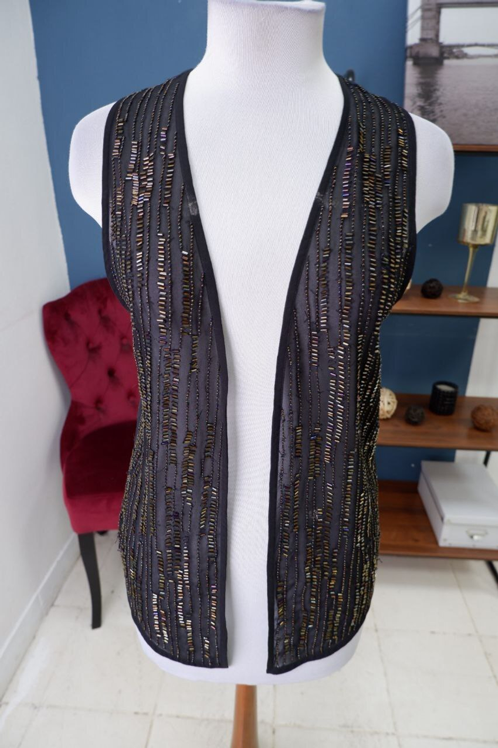 Жилет American Eagle Outfitters с бисером 46 размер