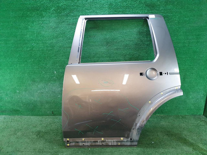 Дверь задняя левая Land-Rover Discovery 3 4 04-16