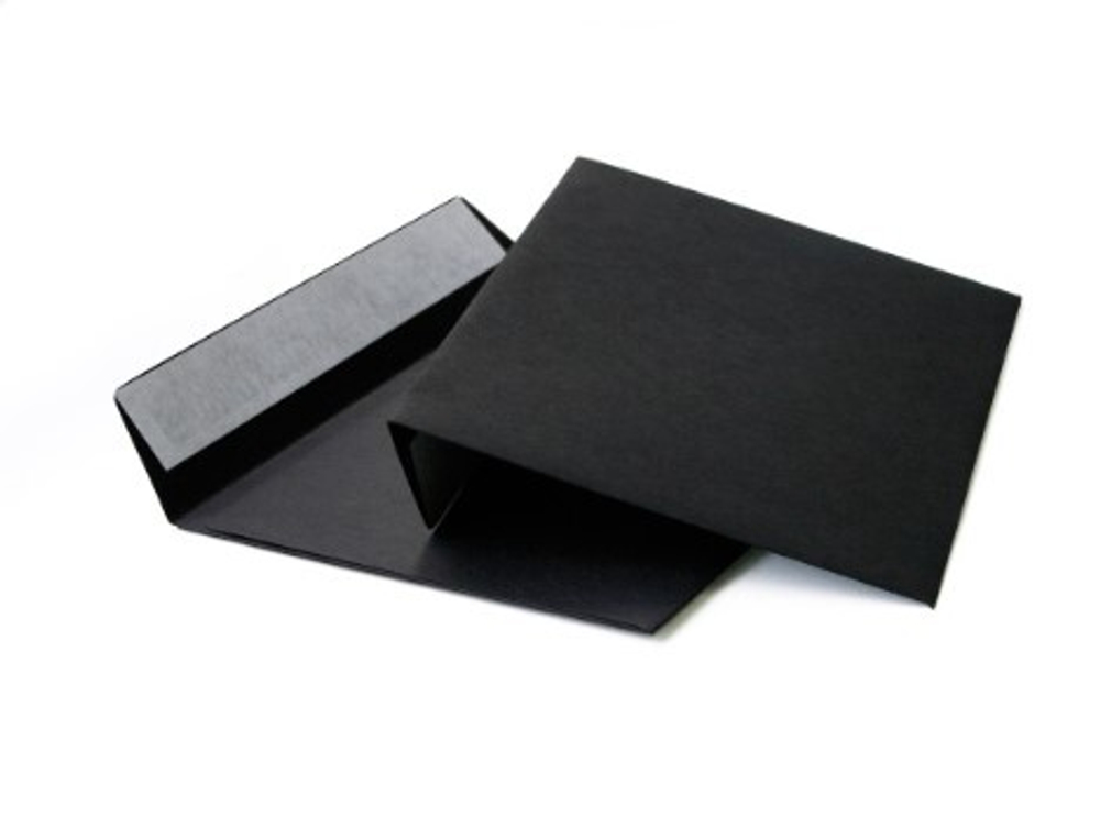 Конверт из бумаги черного цвета C6 (114х162 мм) 120 г/м²