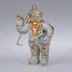 Фарфоровая елочная игрушка "Подводник"