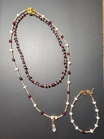 Колье ручной работы из натурального граната и жемчуга "Гранат и жемчуг"