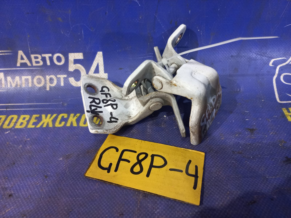 Петля двери задней левой MAZDA CAPELLA 1999