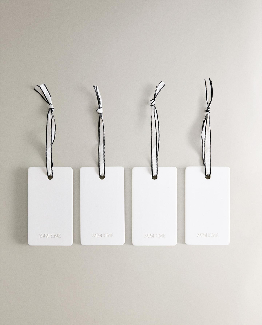 Zara Home - Набор ароматических блоков white powder (4 блока в наборе)