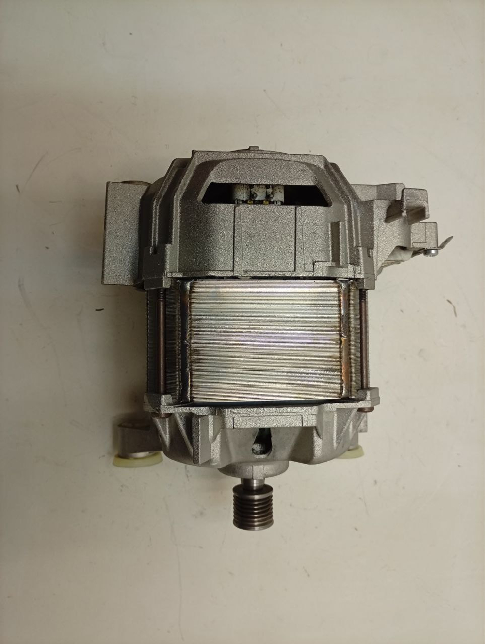 WFXI2840EU кт22 Двигатель для стиральной машины Bosch Siemens (8 контактов) 145678 б/у