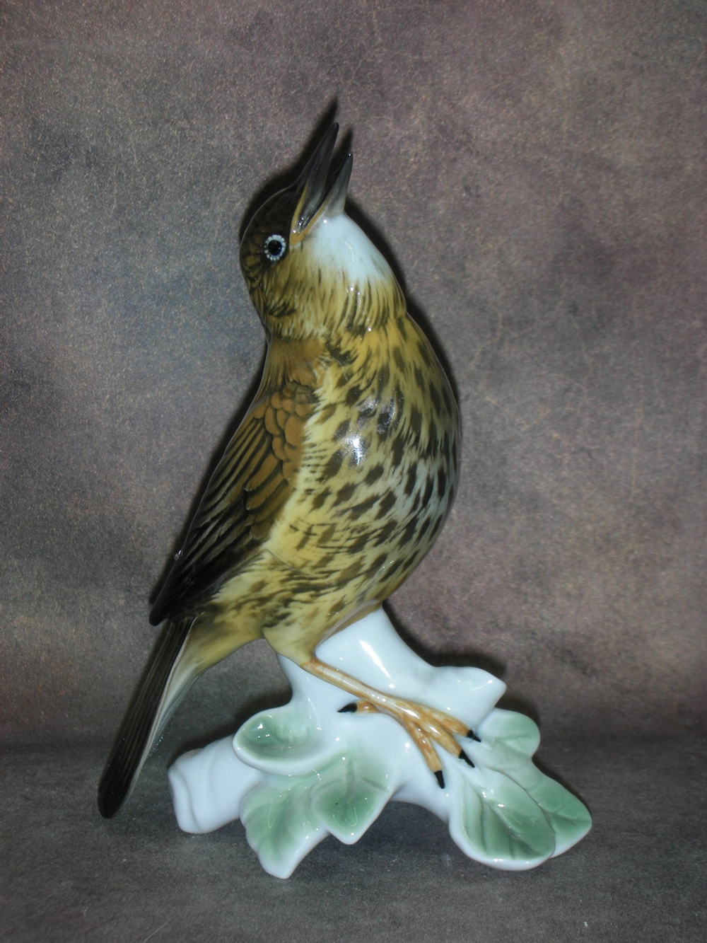 Статуэтка. Фарфор. Птица Дрозд. Karl ENS. Германия