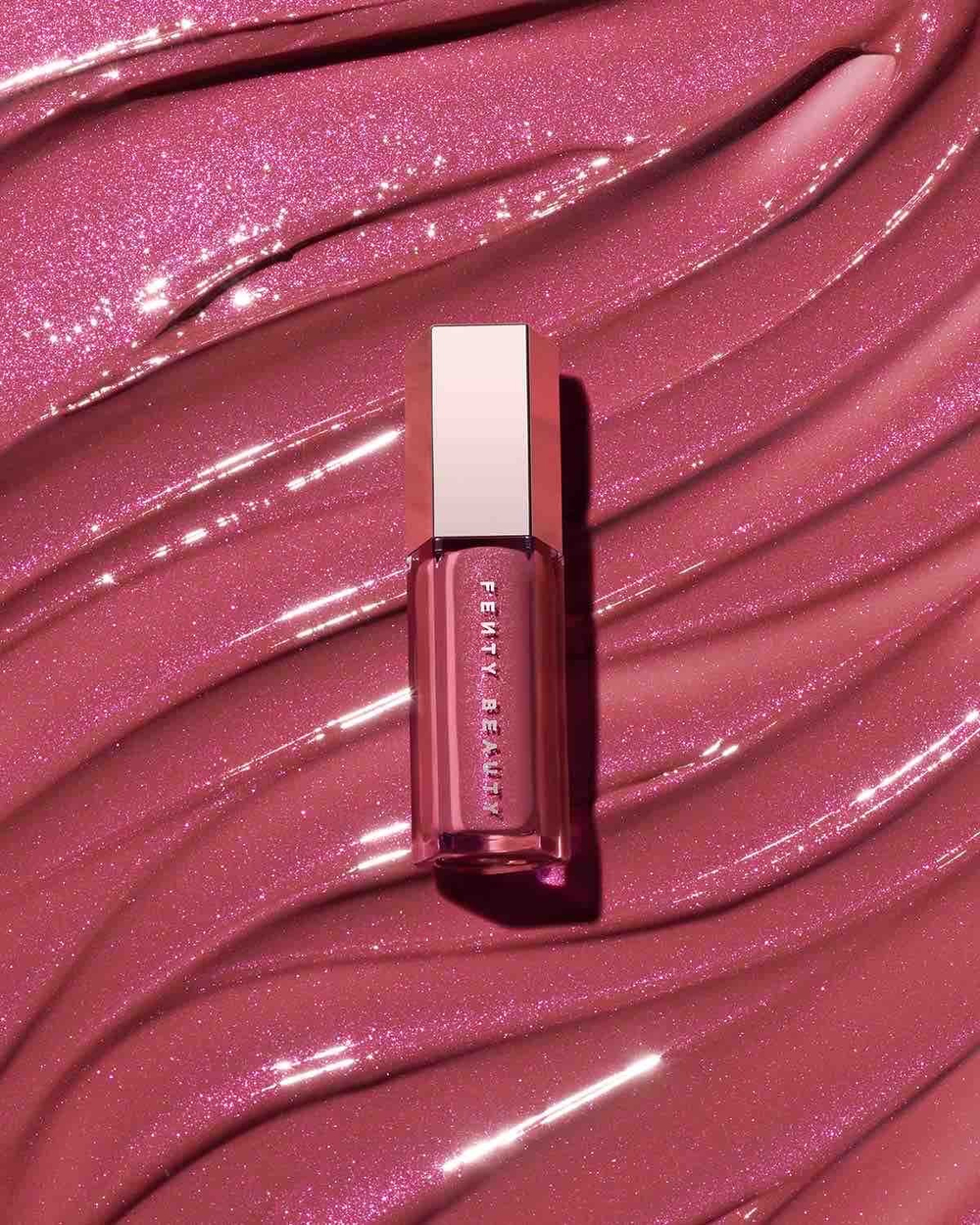 Fenty Beauty Gloss Bomb Universal Lip Luminizer - RIRI