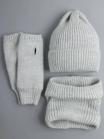 Шапка зимняя для девочки со снудом и митенками