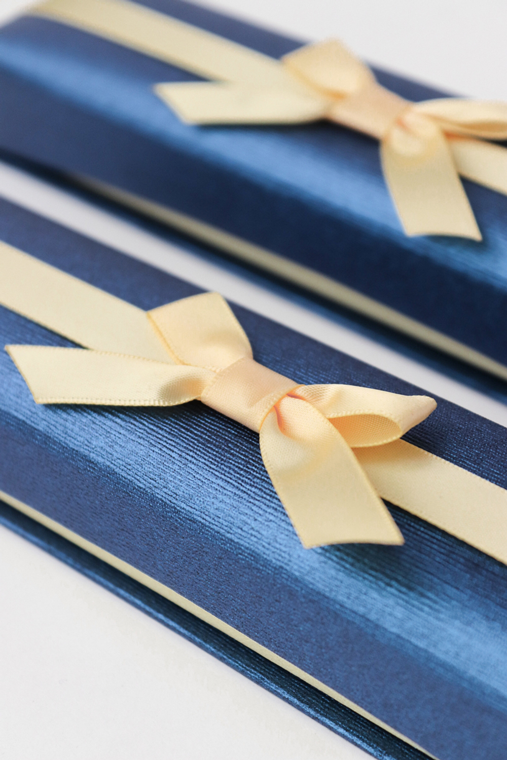 Удлинённая подарочная коробка «Крем-брюле» для браслета