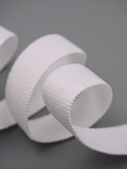 Резинка бретелечная белая матовая ширина 20 мм