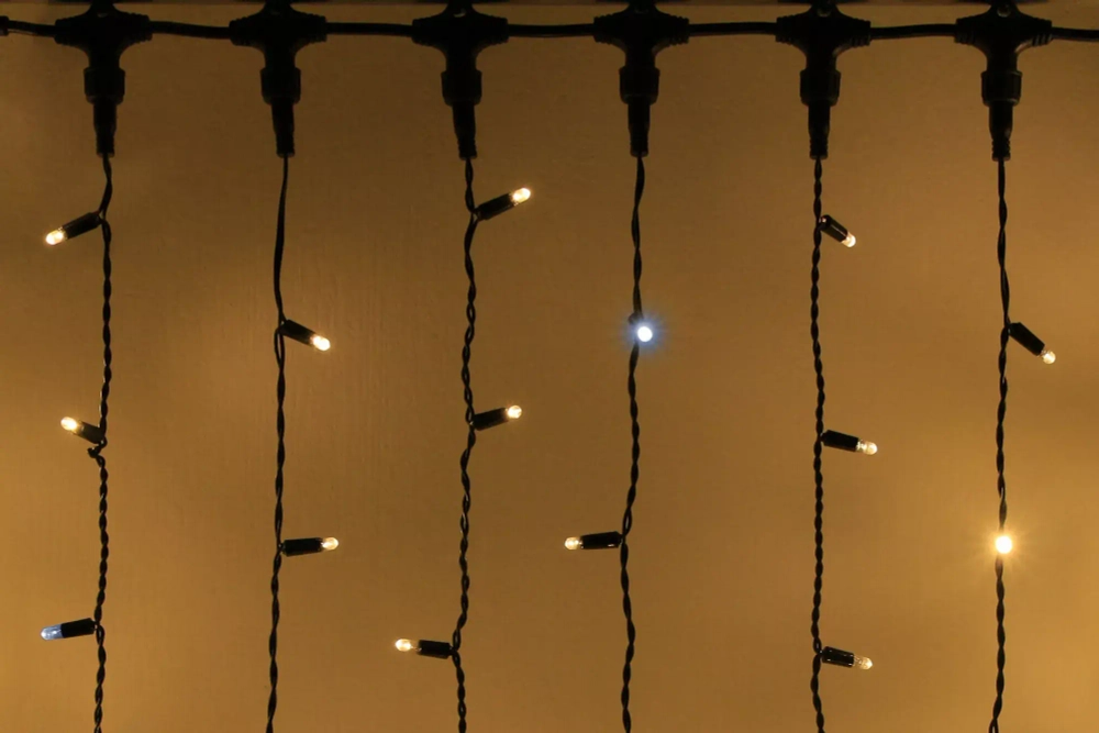 Светодиодный занавес 1000 теплых белых LED ламп, 2*6 м., мерцание, черный провод ПВХ, Teamprof (TPF-C2*6F-CB/WW)