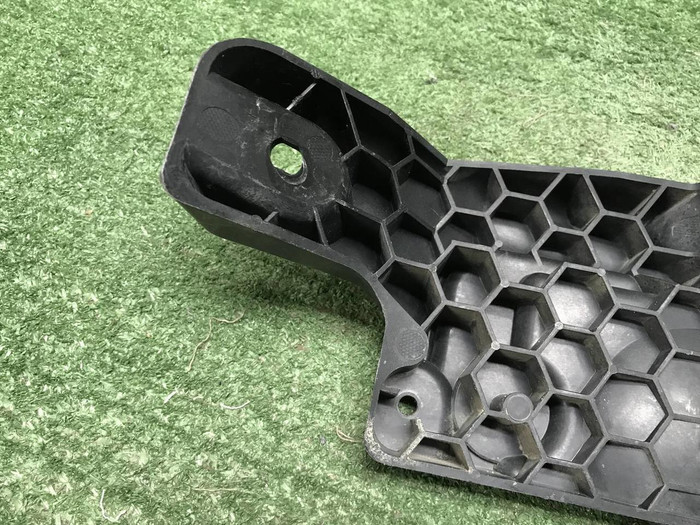 Кронштейн датчика Range Rover Velar (2017-2023)