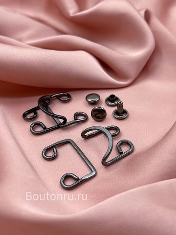 Крючок на стойку воротника с хольнитенами графит