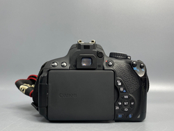 Canon EOS 650D EF-S 18-55mm 50.000 кадров