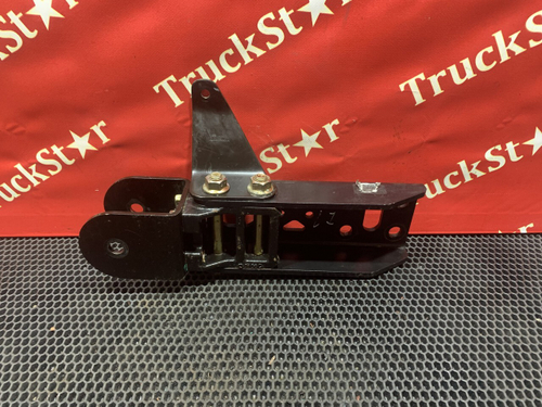 Кронштейн передней подвески кабины 2023г.