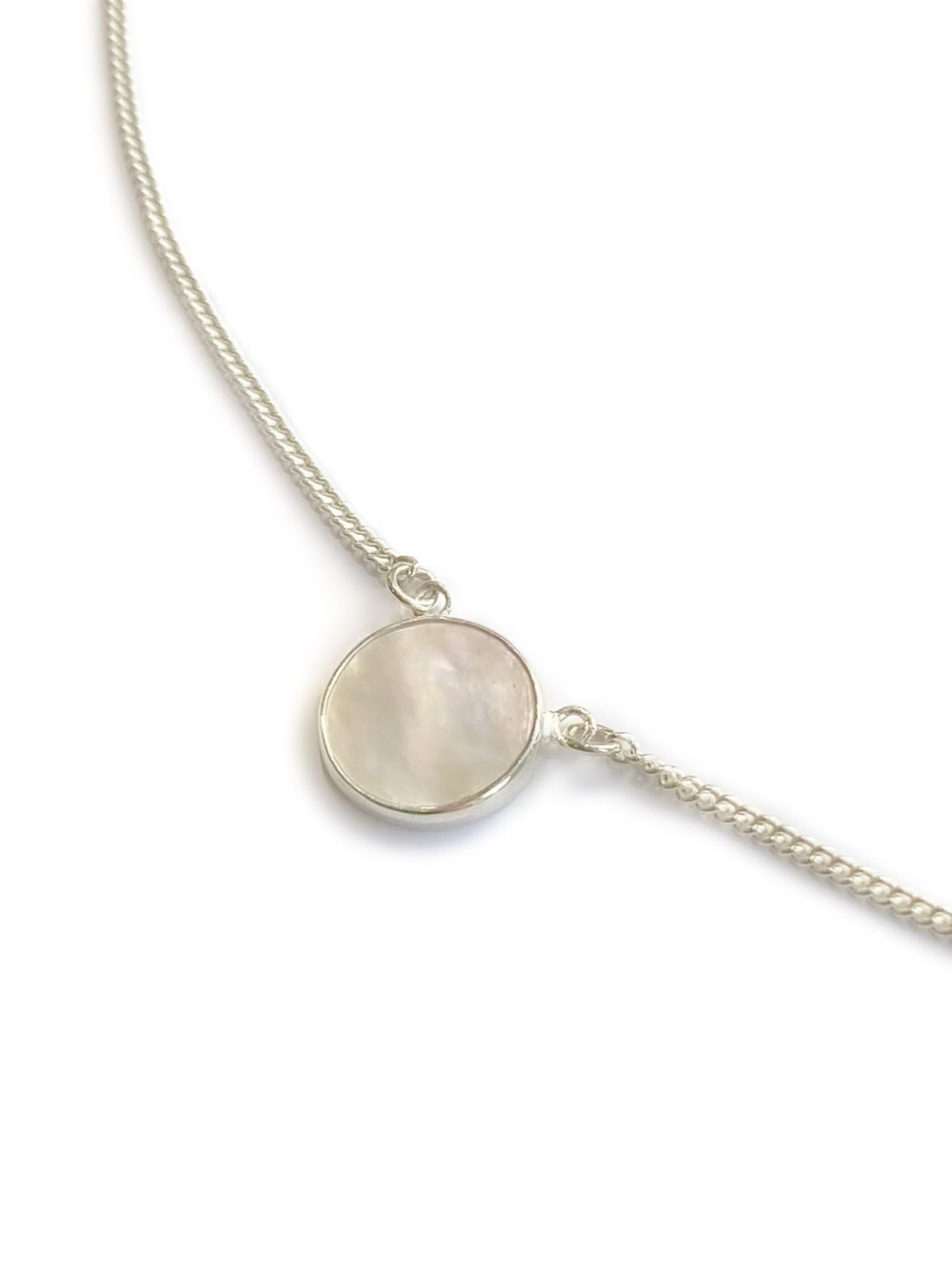 Колье-чокер с перламутром