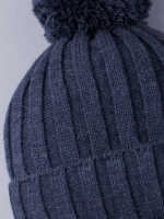 Шапка для мальчика на завязках осенняя