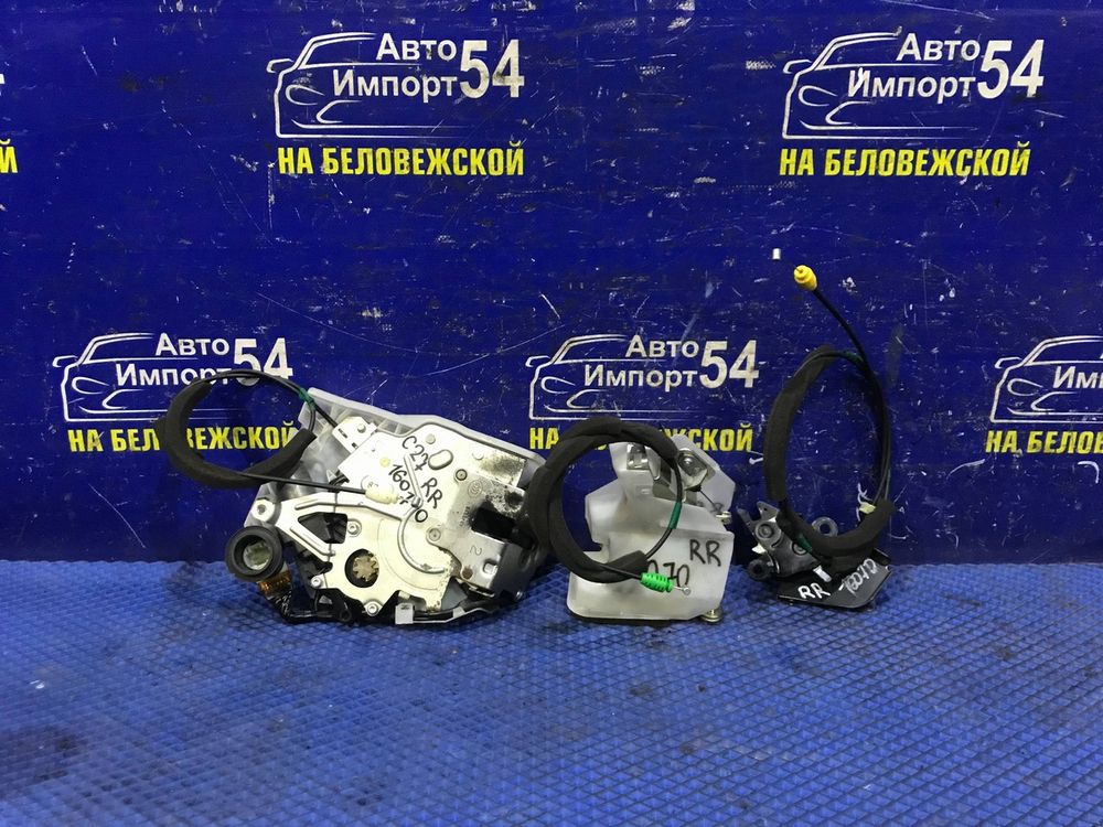 Замок двери задней правой NISSAN SERENA 2016-2022