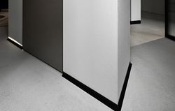 Щелевой плинтус Pro Design Corner L 584 белый, 2700x15,5x30 мм